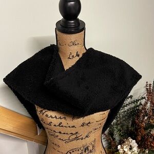 lululemon athletica Black Fleece Scarf